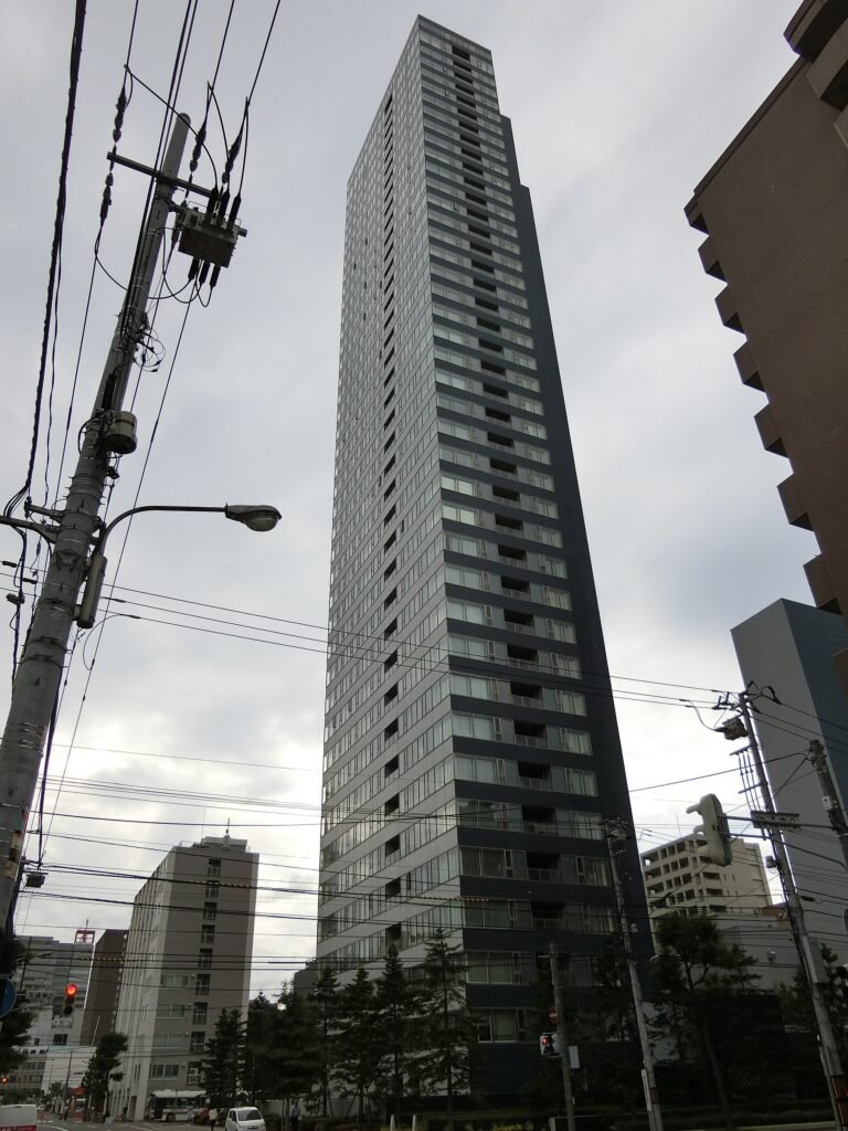 삿포로 오도리 시티타워 (CC BY-SA 4.0, 저작자: Psjk2106)
