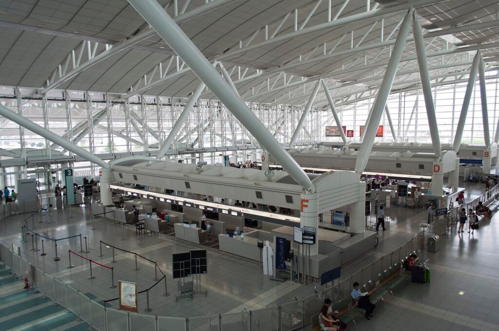 후쿠오카공항 국제선 출발층 (CC BY-SA 4.0, 저작자: Chihaya Sta)